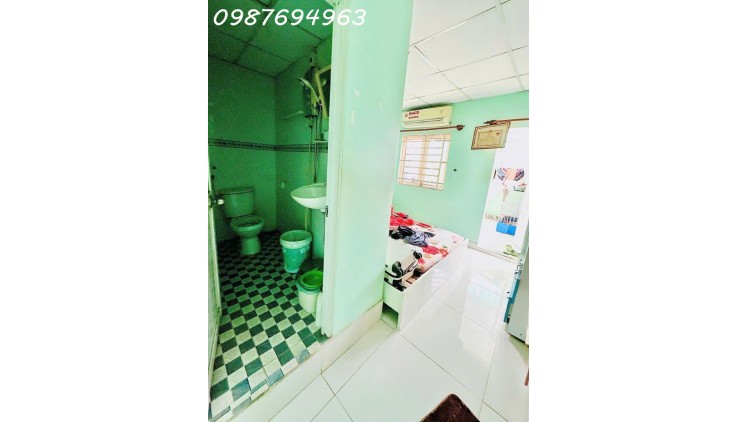 Q8 P4 PHẠM THẾ HIỂN 3PN GẦN CHỢ GẦN TRƯỜNG HỌC GẦN BV Q8 HẺM 3.5M THÔNG RA CAO LỖ 4.xT